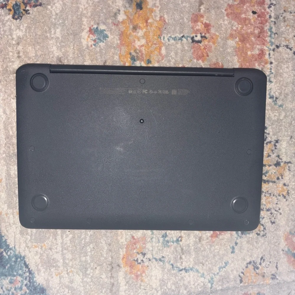 HP TouchScreen Laptop fully functional basically brand new Open to any offers
